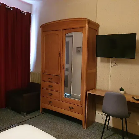 Hotel Riviera 2*