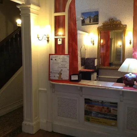Hotel Riviera 2*