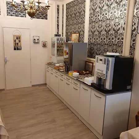 Riviera 2* ヴィシー