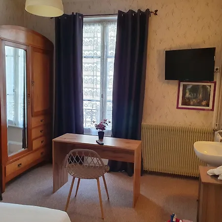 Riviera Hotel 2*