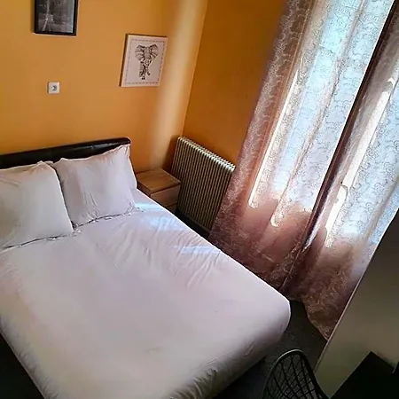 Riviera Ξενοδοχείο 2*